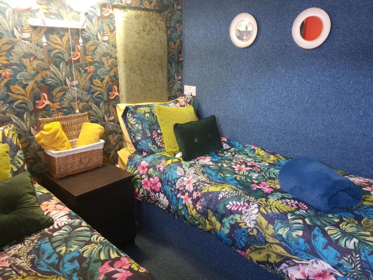 Jasmine Coral Jay Boutique Boatel Ocean Village Gibraltar Exteriér fotografie