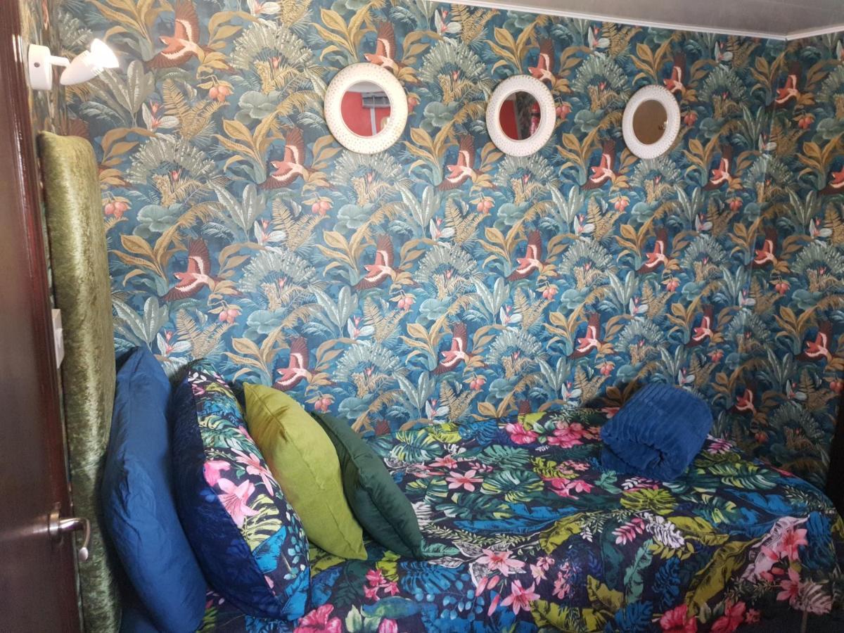 Jasmine Coral Jay Boutique Boatel Ocean Village Gibraltar Exteriér fotografie