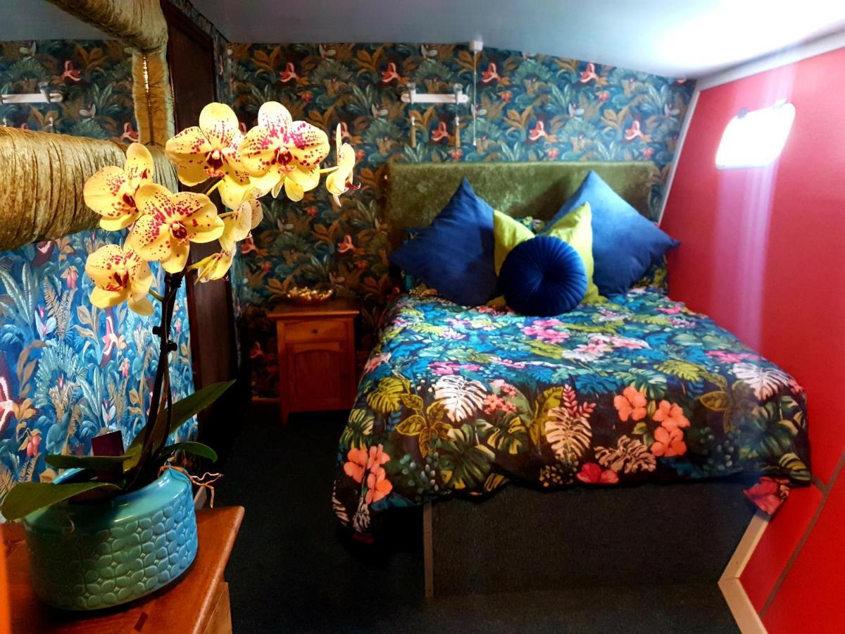 Jasmine Coral Jay Boutique Boatel Ocean Village Gibraltar Exteriér fotografie
