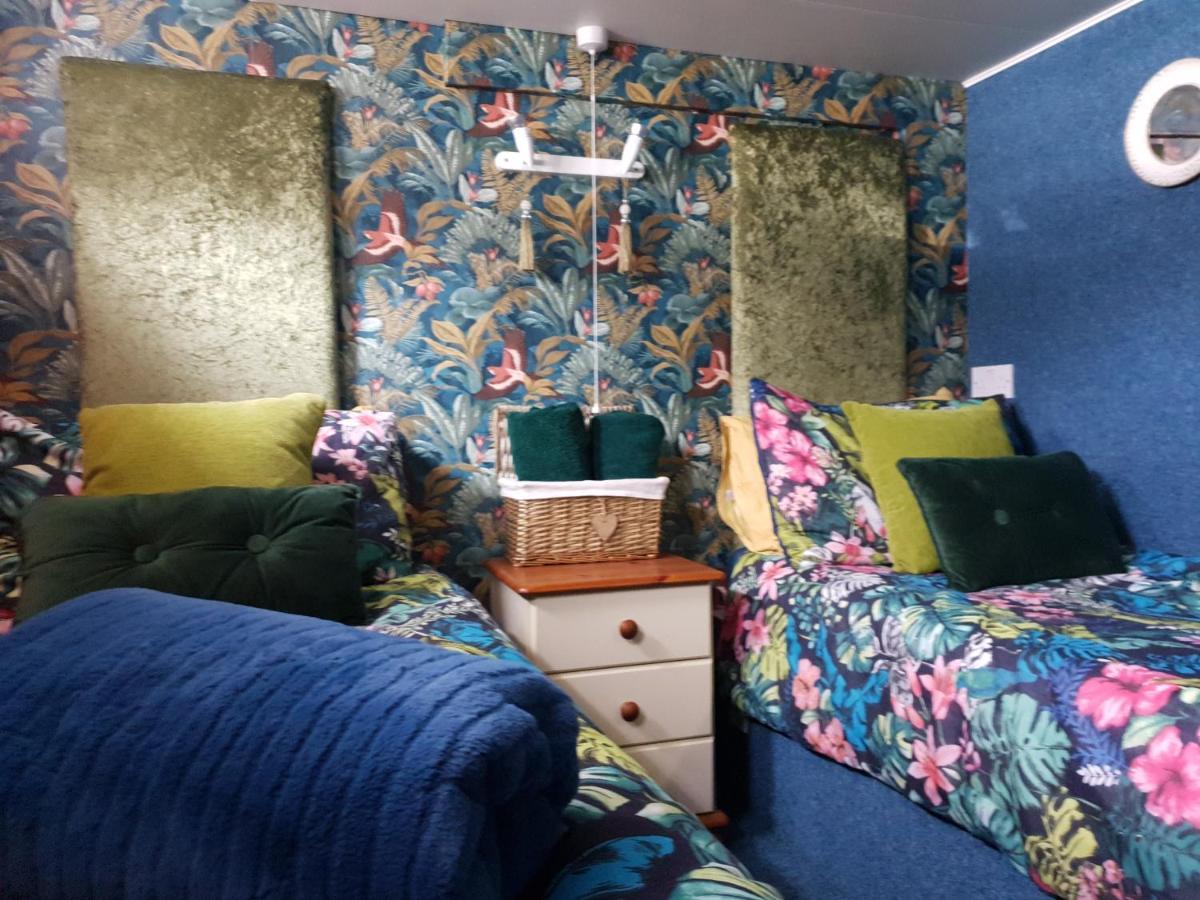 Jasmine Coral Jay Boutique Boatel Ocean Village Gibraltar Exteriér fotografie