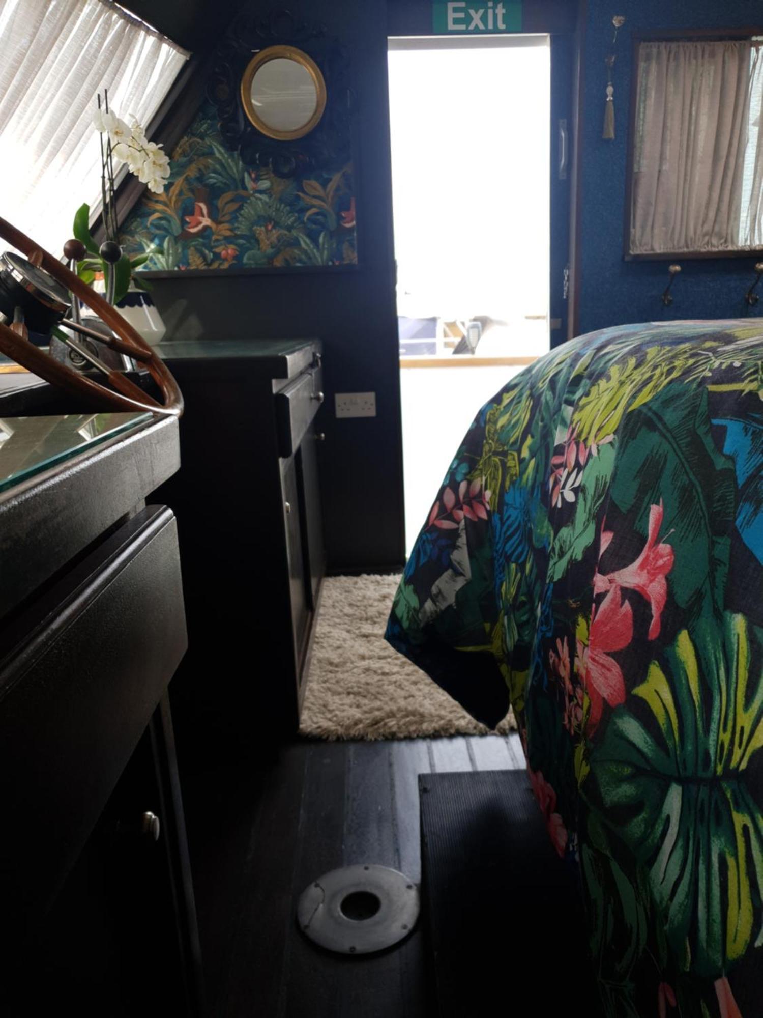 Jasmine Coral Jay Boutique Boatel Ocean Village Gibraltar Pokoj fotografie